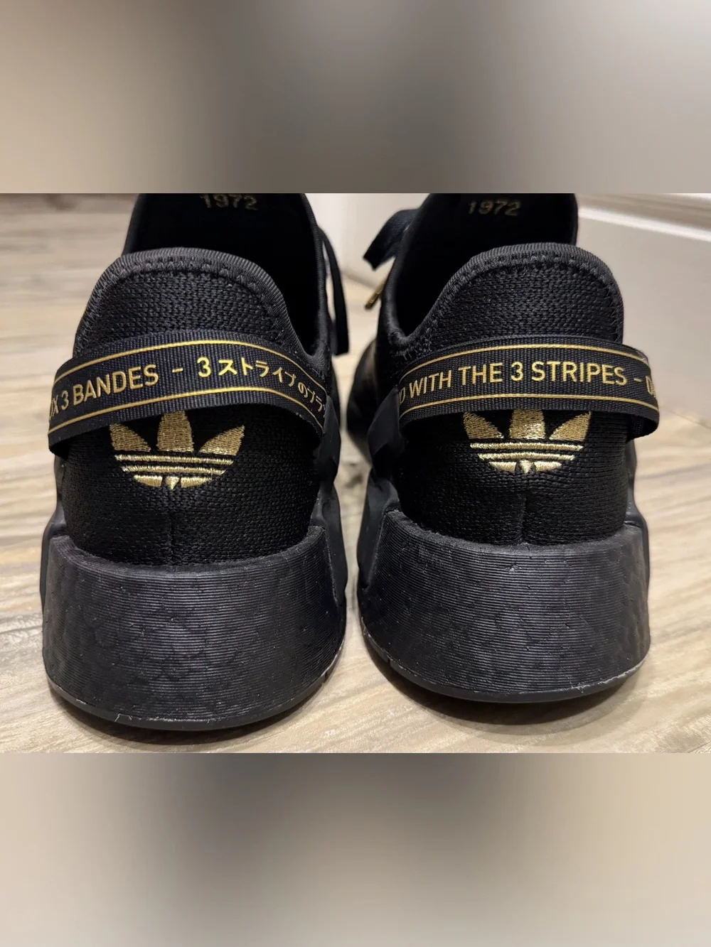 Adidas Originals NMD_R1 V2